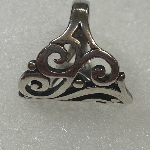 James Avery Silver Swirl Ring - Picture 4 of 6